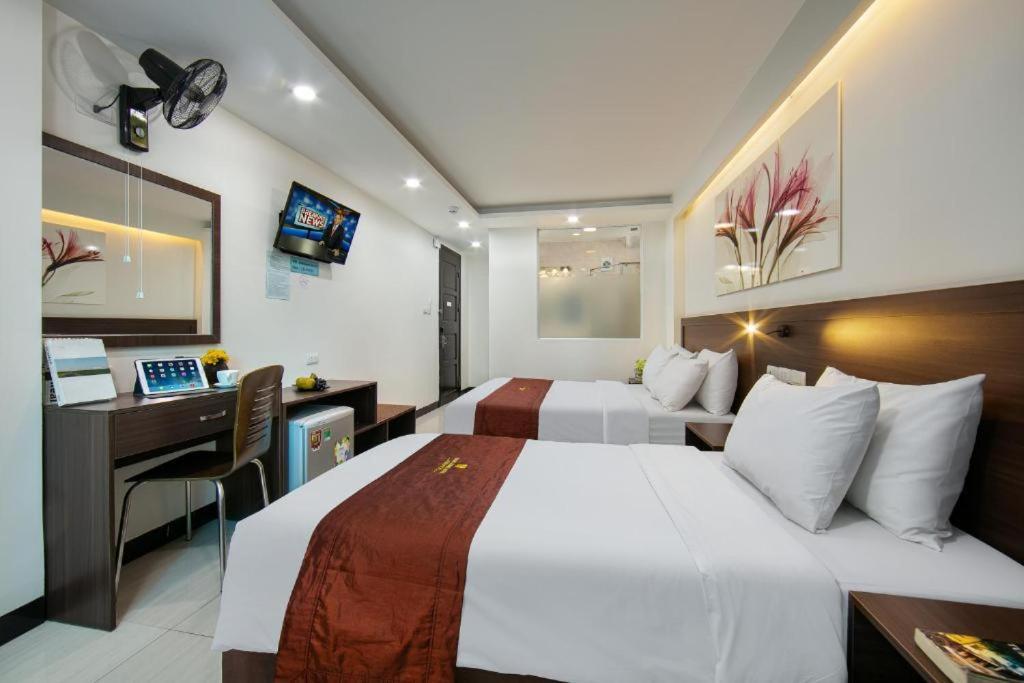 Quang Chung Hotel - 56 Le Van Thiem - By Bay Luxury Hanoj Exteriér fotografie