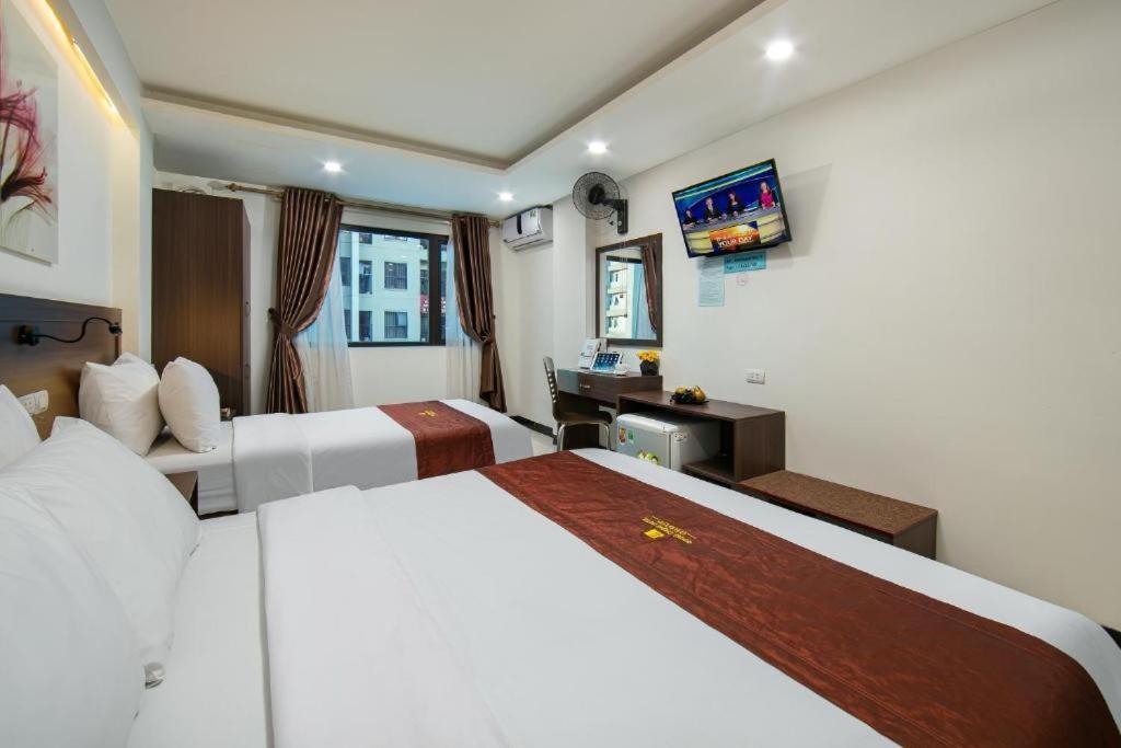 Quang Chung Hotel - 56 Le Van Thiem - By Bay Luxury Hanoj Exteriér fotografie